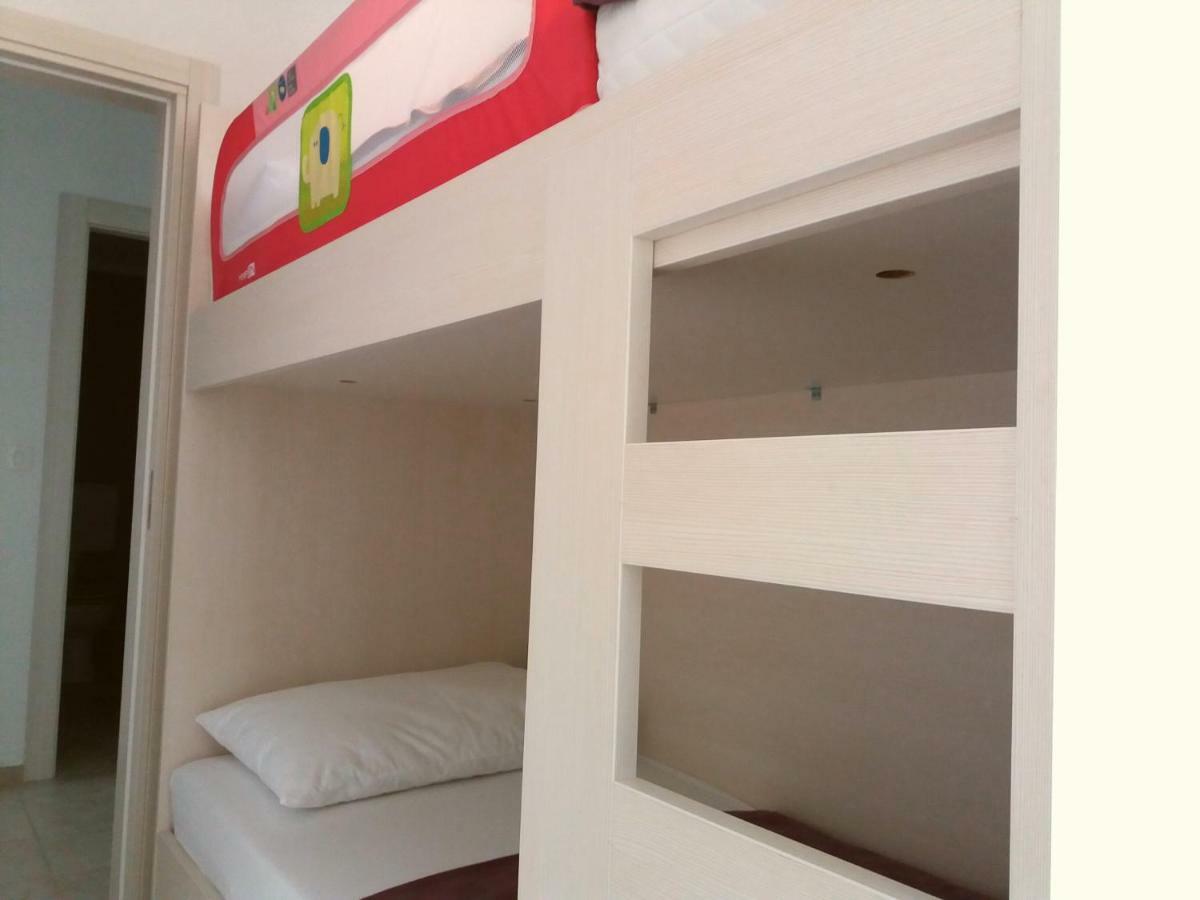 Apartments Mestrovic Lopar Exterior photo
